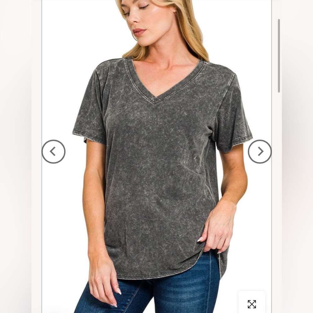 Zenana Acid Washed Short Sleeve V-Neck Tee Size L VGUC